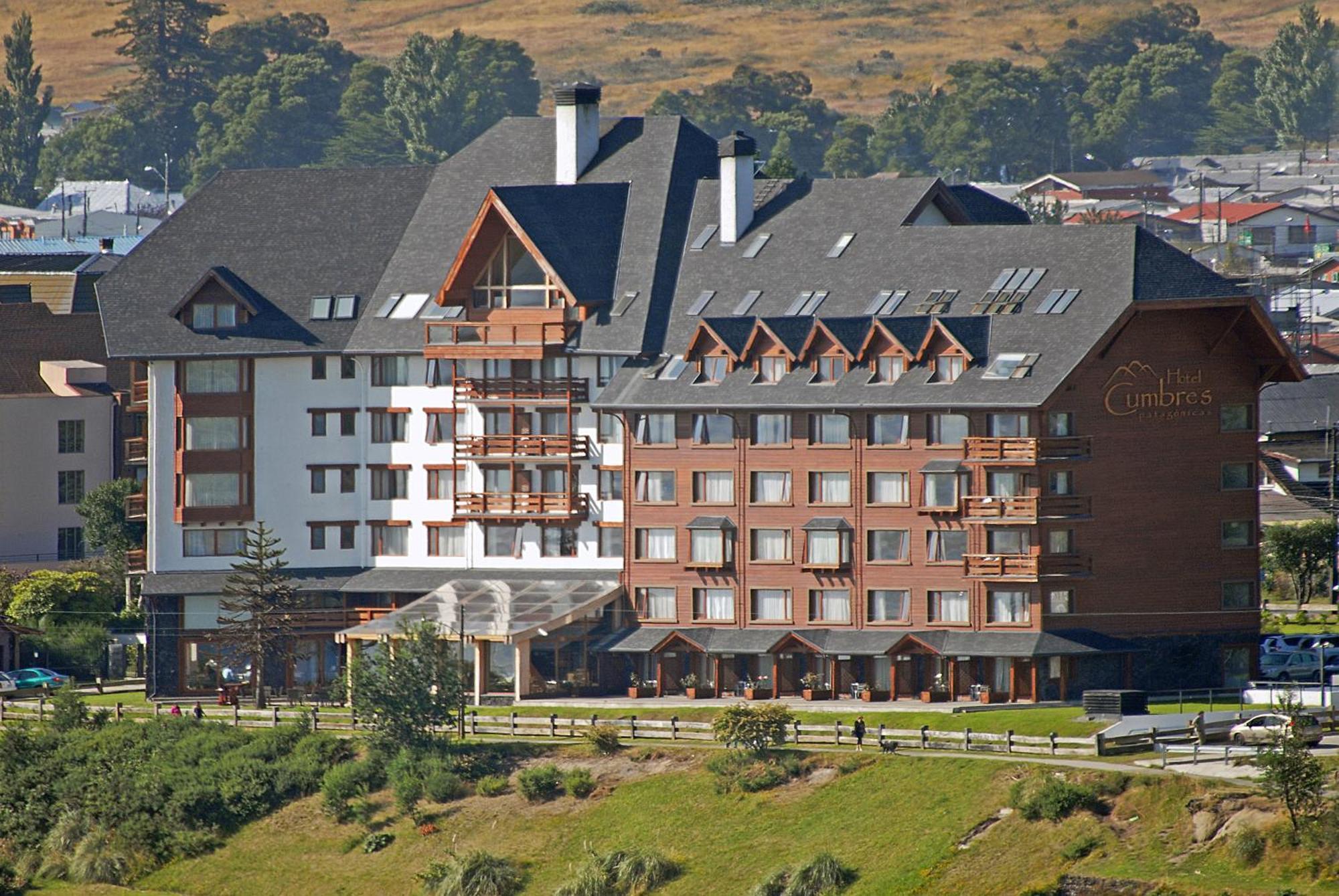 Wyndham Puerto Varas Pettra المظهر الخارجي الصورة The hotel